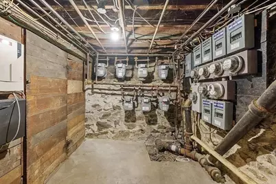 113 Spruce St, Leominster, MA 01453 - Photo 17