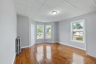 113 Spruce St, Leominster, MA 01453 - Photo 9