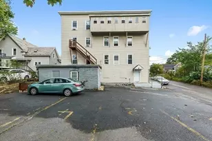 113 Spruce St, Leominster, MA 01453 - Photo 3