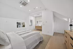 167 Commercial St, Provincetown, MA 02657 - Photo 29