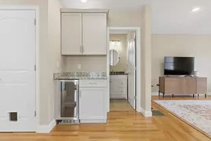 36 Pleasant St, Stoneham, MA 02180 - Photo 11