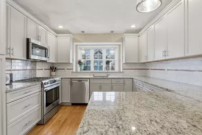 36 Pleasant Street #B, Stoneham, MA 02180 - Photo 9