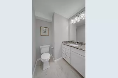 41 Commonwealth Ave, Haverhill, MA 01830 - Photo 17