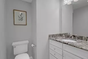 41 Commonwealth Ave, Haverhill, MA 01830 - Photo 17