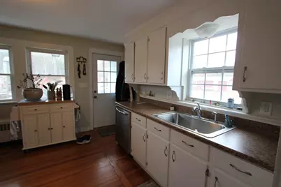 41 South St, Franklin, MA 02038 - Photo 5