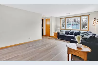 56 Thaddeus St, Chicopee, MA 01020 - Photo 11