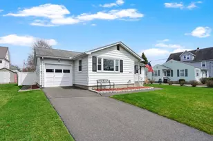 56 Thaddeus St, Chicopee, MA 01020 - Photo 3