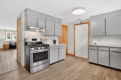 56 Thaddeus St, Chicopee, MA 01020 - Photo 17