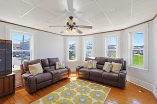 464 Birch St, Fall River, MA 02724 - Photo 3