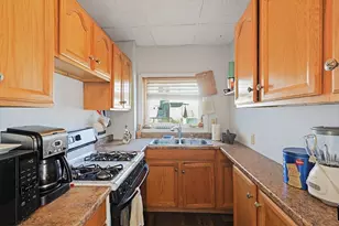 464 Birch St, Fall River, MA 02724 - Photo 15