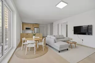 1035 Commonwealth Ave, Boston, MA 02215 - Photo 3