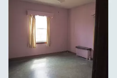 52 Marguerite St., Chicopee, MA 01020 - Photo 9