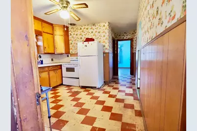 52 Marguerite St., Chicopee, MA 01020 - Photo 3