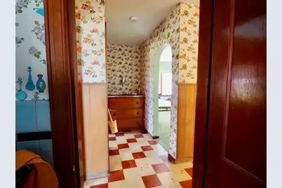 52 Marguerite St., Chicopee, MA 01020 - Photo 5