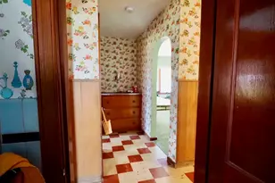 52 Marguerite St, Chicopee, MA 01020 - Photo 5