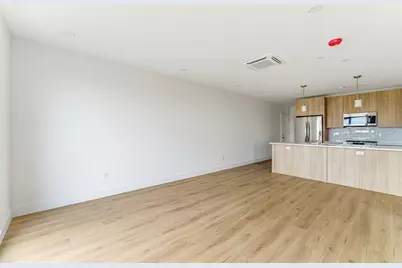 1035 Commonwealth Ave #602, Boston, MA 02215 - Photo 3