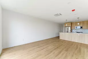 1035 Commonwealth Ave, Boston, MA 02215 - Photo 3