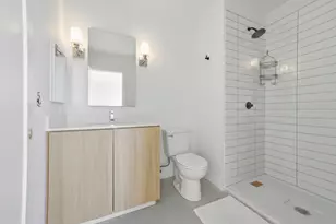 1035 Commonwealth Ave, Boston, MA 02215 - Photo 11