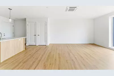 1035 Commonwealth Ave #501, Boston, MA 02215 - Photo 9