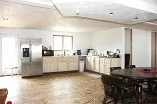 10 Linwood St, Oxford, MA 01540 - Photo 7