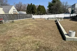 10 Linwood St, Oxford, MA 01540 - Photo 3