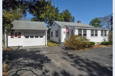 56 Lincoln Ave, Marshfield, MA 02050 - Photo 1