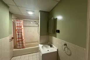 33 Albion St, Malden, MA 02148 - Photo 5