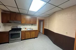 33 Albion St, Malden, MA 02148 - Photo 3