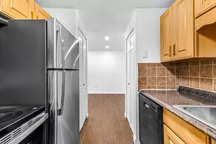 135 Grove St, Rockland, MA 02370 - Photo 3