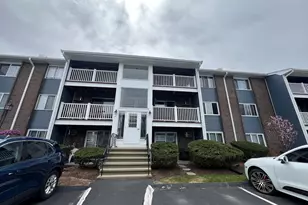 6 Woodcrest Ct, Weymouth, MA 02190 - Photo 1