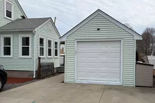 85 Rivulet St, Uxbridge, MA 01569 - Photo 3