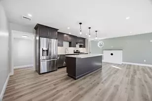 534 Hogg Memorial Dr, Whitman, MA 02382 - Photo 5