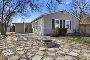 534 Hogg Memorial Dr, Whitman, MA 02382 - Photo 23