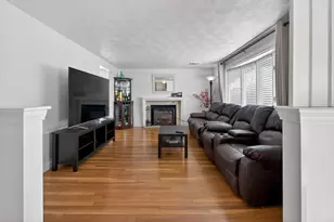 4 Park River St, Needham, MA 02494 - Photo 9