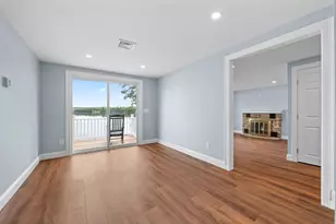 95 Pineland Ave, Worcester, MA 01604 - Photo 7