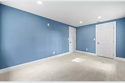 95 Pineland Ave, Worcester, MA 01604 - Photo 13