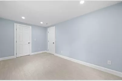 95 Pineland Ave, Worcester, MA 01604 - Photo 15