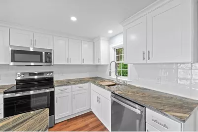 95 Pineland Ave, Worcester, MA 01604 - Photo 3