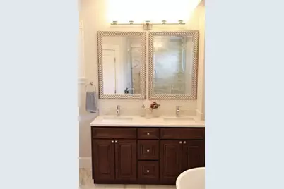 40 Evergreen Ave #1..0, Somerville, MA 02145 - Photo 5