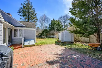 129 Park Ave, Barnstable, MA 02632 - Photo 3