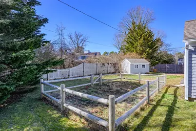 129 Park Ave, Barnstable, MA 02632 - Photo 37