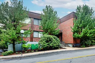 1004 Paradise Rd, Swampscott, MA 01907 - Photo 3