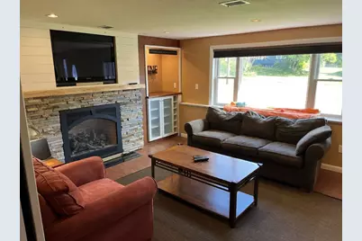 22 Briarwood Rd, Framingham, MA 01701 - Photo 5