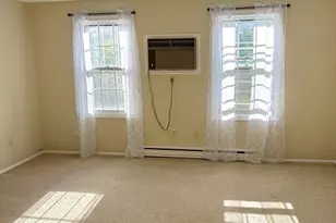 325 Ashland Ave, Southbridge, MA 01550 - Photo 3