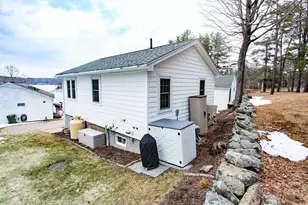 62 Cottage St, West Brookfield, MA 01585 - Photo 35