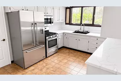 12 Woodland Rd, Westfield, MA 01085 - Photo 11