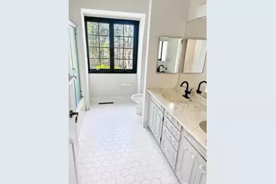 12 Woodland Rd, Westfield, MA 01085 - Photo 9