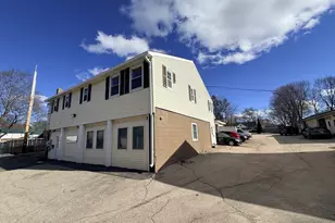 9R Short St, Worcester, MA 01604 - Photo 1