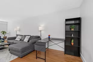 131 Sewall Ave, Brookline, MA 02446 - Photo 9