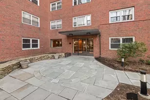 131 Sewall Ave, Brookline, MA 02446 - Photo 19